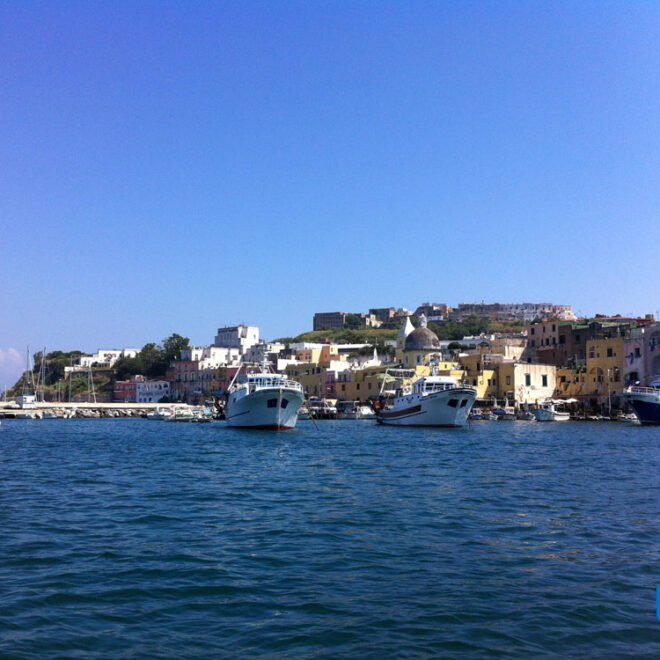 Un giorno a Procida cosa vedere e itinerario di viaggio
